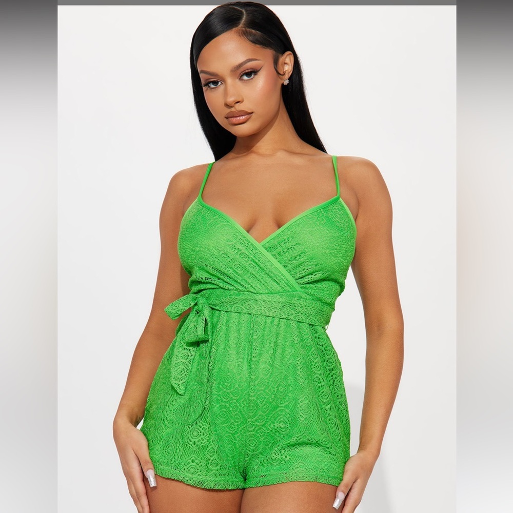 Lace Romper *brand new*